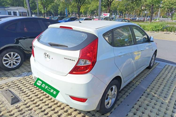 Used Hyundai Verna Ray 2014 1.4L Manual GLX Rear Right 45 Deg