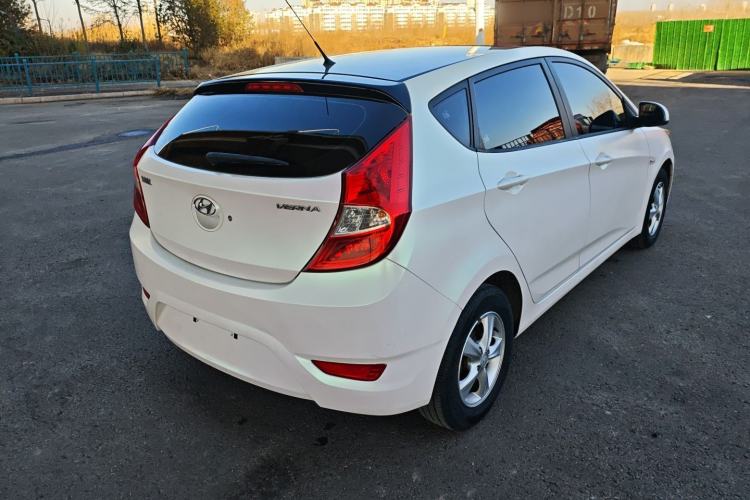 Used Hyundai Verna Ray 2014 1.4L Automatic GLX Rear Right 45 Deg