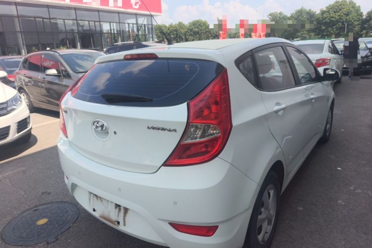 Used Hyundai Verna Ray 2014 1.4L Manual GLX Rear Right 45 Deg