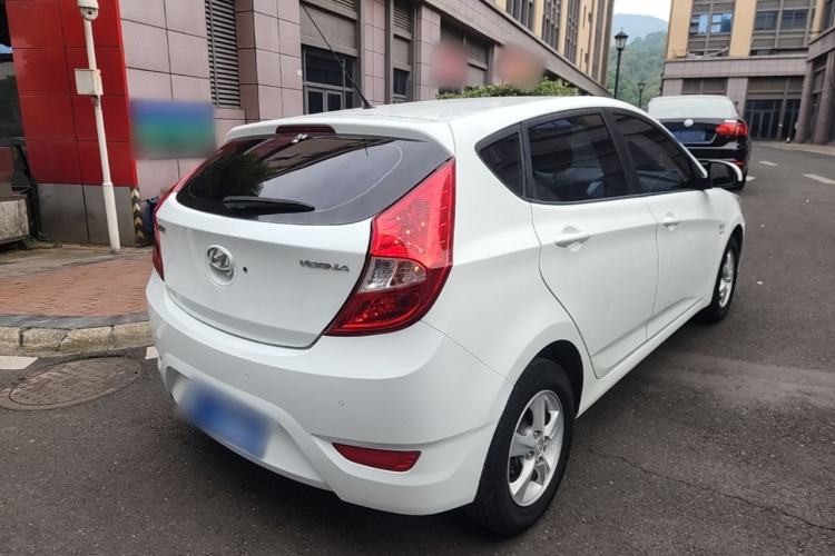 Used Hyundai Verna Ray 2014 1.4L Manual GLX Rear Right 45 Deg