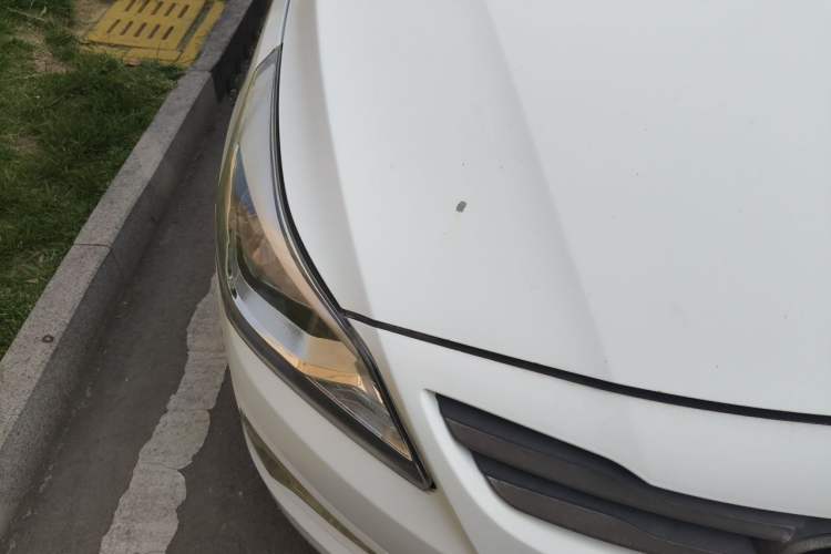 Used Hyundai Verna Ray 2014 1.4L Automatic GLX Right Front Headlight