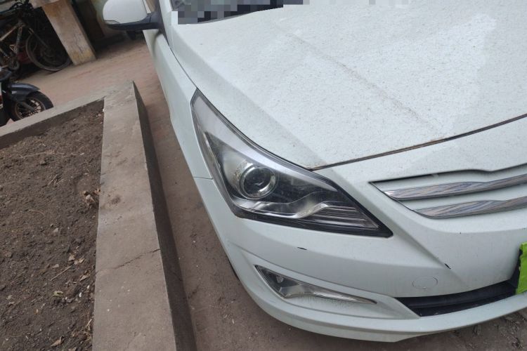 Used Hyundai Verna Ray 2014 1.6L Automatic TOP Right Front Headlight
