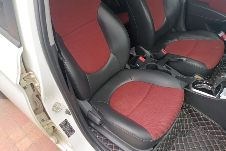 Used Hyundai Verna Ray 2014 1.4L Automatic GLX Right Front Seat