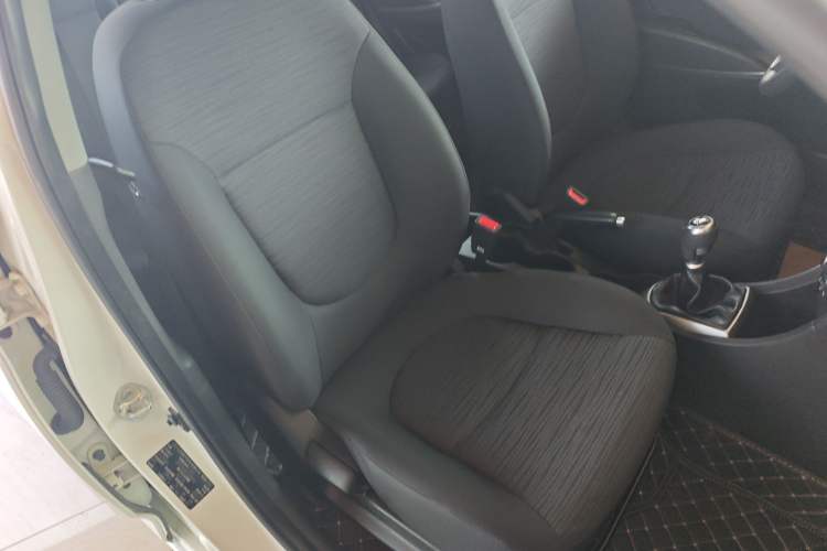 Used Hyundai Verna Ray 2014 1.4L Manual GLX Right Front Seat
