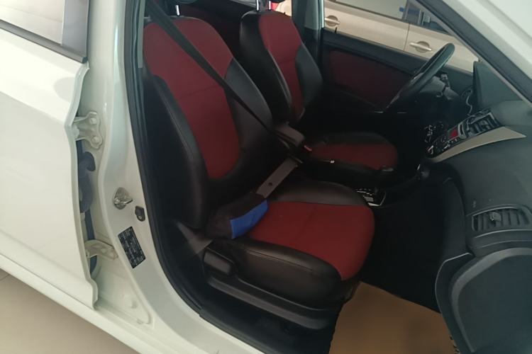 Used Hyundai Verna Ray 2014 1.4L Automatic GLX Right Front Seat
