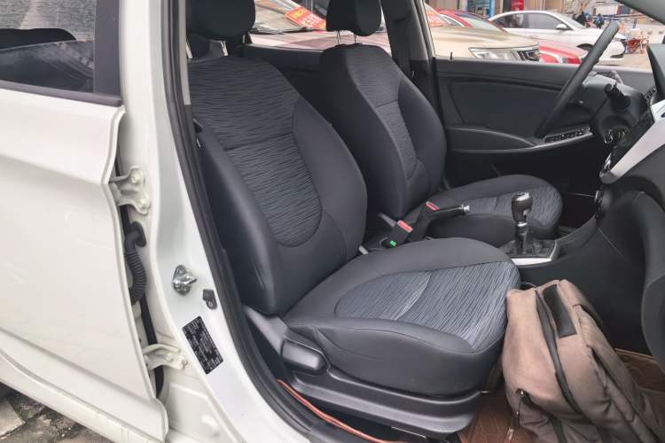 Used Hyundai Verna Ray 2014 1.4L Manual GLX Right Front Seat