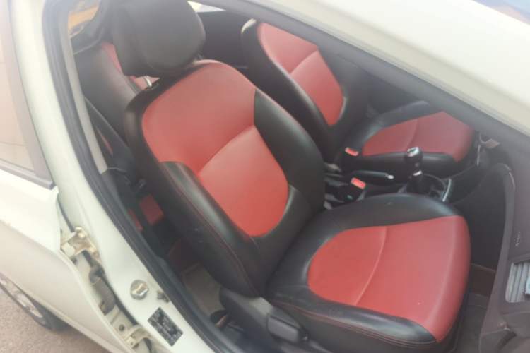 Used Hyundai Verna Ray 2014 1.4L Manual GLX Right Front Seat