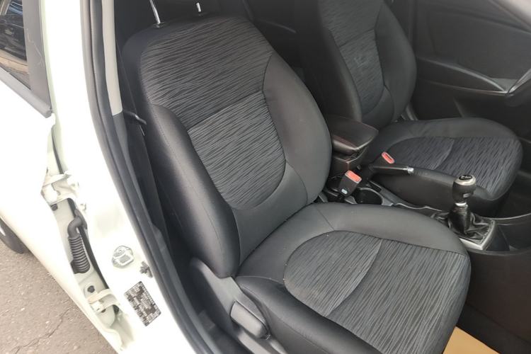 Used Hyundai Verna Ray 2014 1.4L Manual GLX Right Front Seat