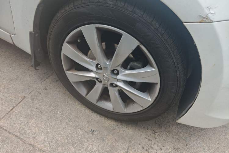 Used Hyundai Verna Ray 2014 1.4L Automatic TOP Right Front Wheel Hub