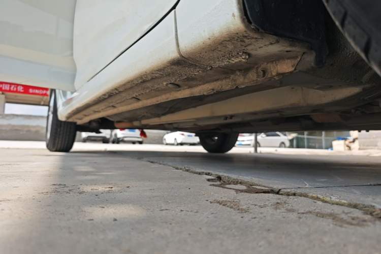 Used Hyundai Verna Ray 2014 1.4L Automatic GLX Right Side Sill