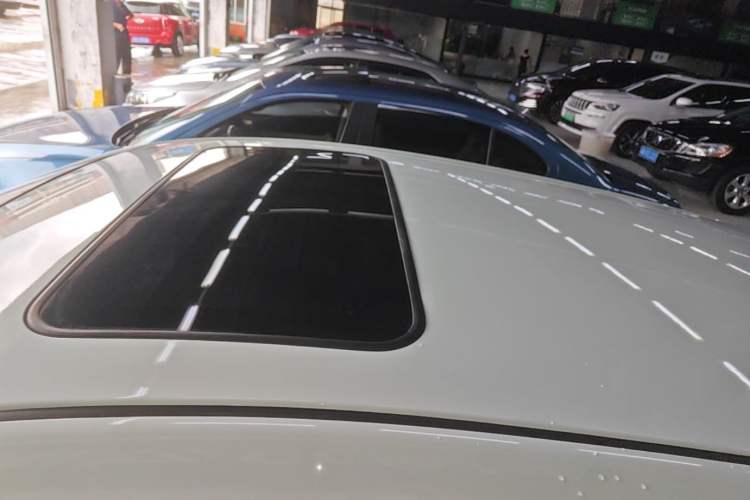 Used Hyundai Verna Ray 2014 1.4L Automatic GLX Roof
