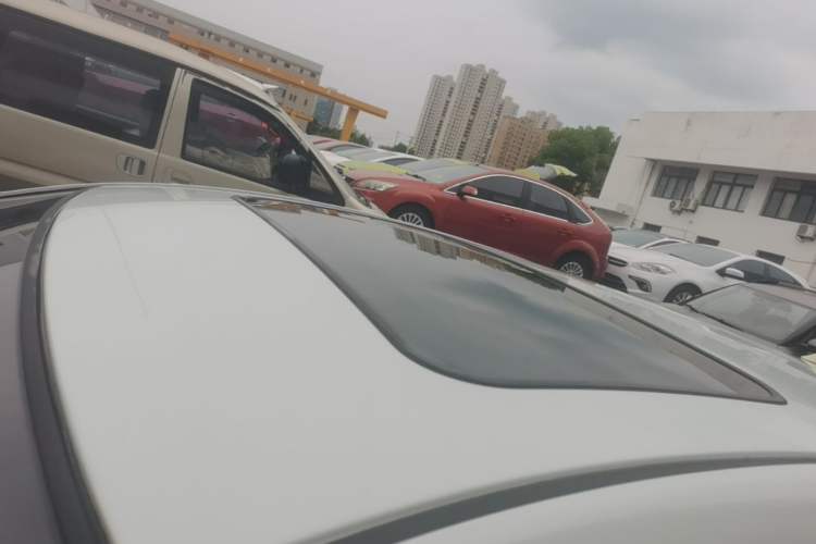 Used Hyundai Verna Ray 2014 1.4L Automatic GLX Roof