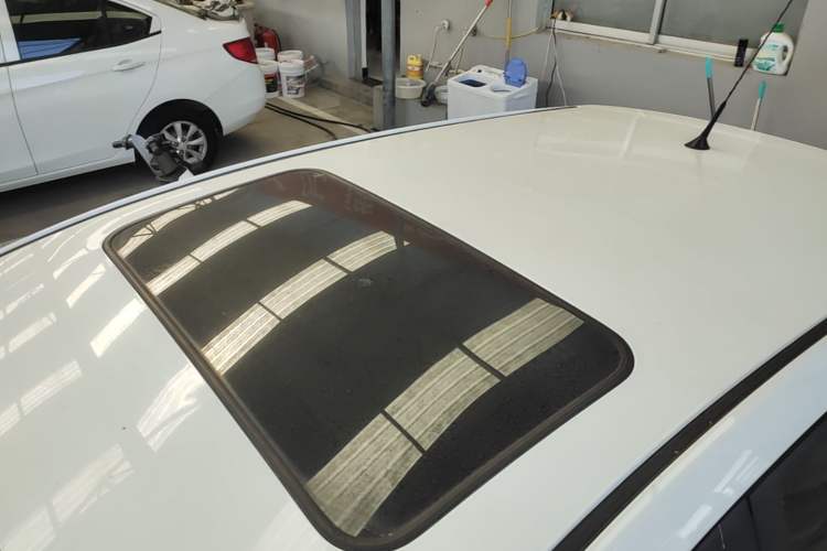 Used Hyundai Verna Ray 2014 1.4L Automatic GLX Roof