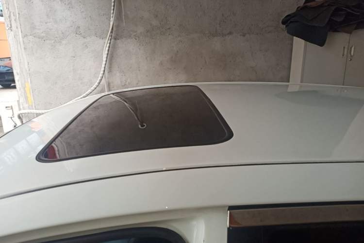 Used Hyundai Verna Ray 2014 1.6L Automatic TOP Roof