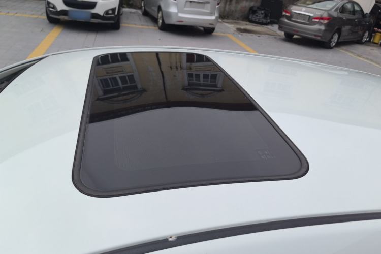 Used Hyundai Verna Ray 2014 1.4L Automatic GLX Roof