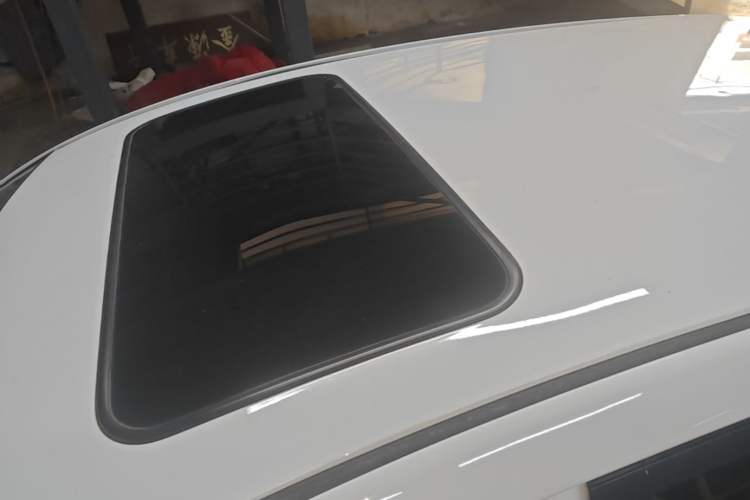 Used Hyundai Verna Ray 2014 1.4L Automatic GLX Roof