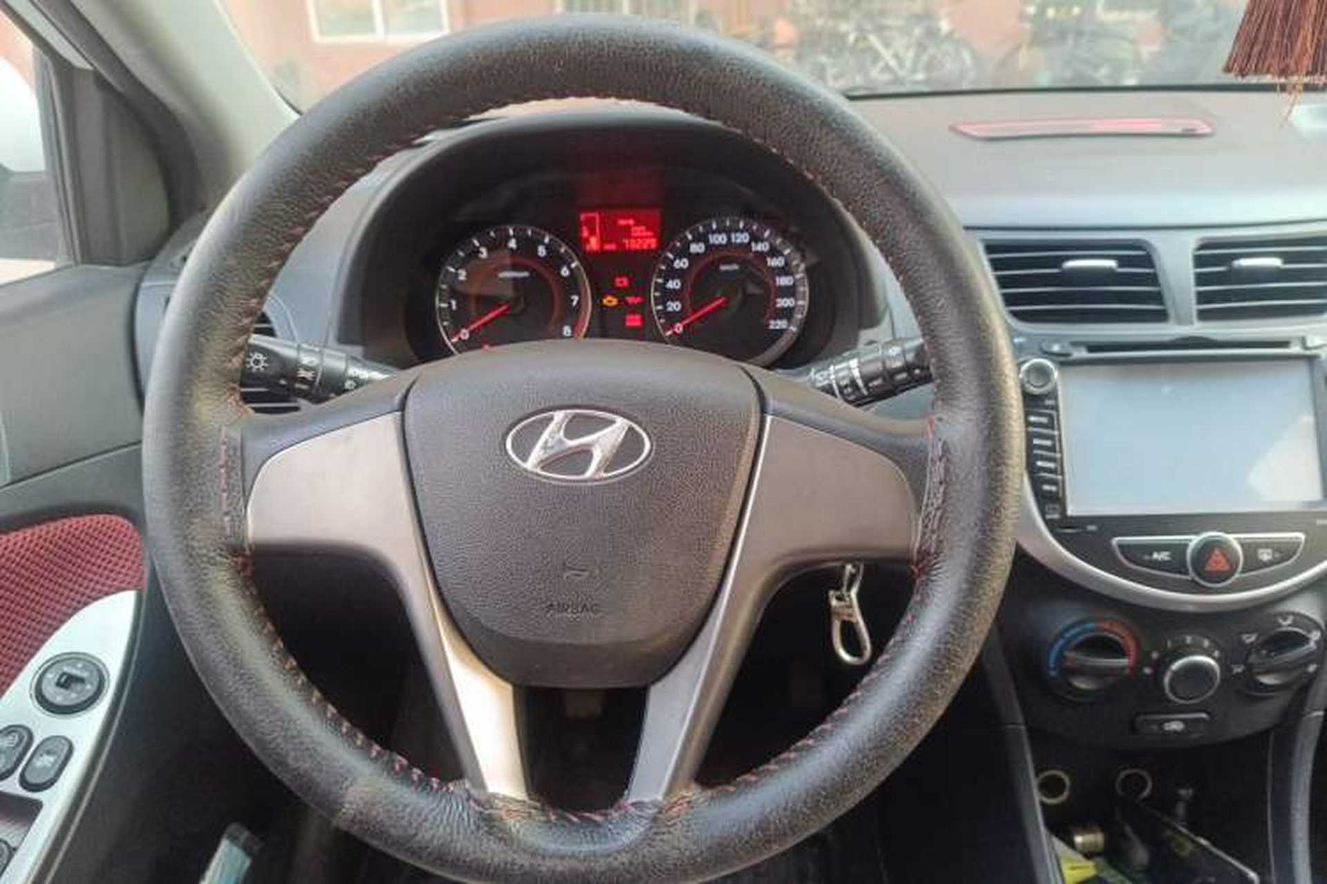 Used Hyundai Verna Ray 2014 1.4L Manual GLX Steering Wheel