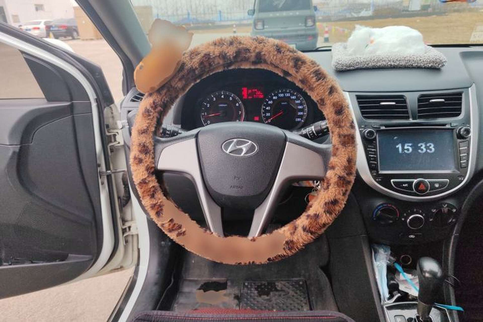 Used Hyundai Verna Ray 2014 1.4L Automatic GLX Steering Wheel