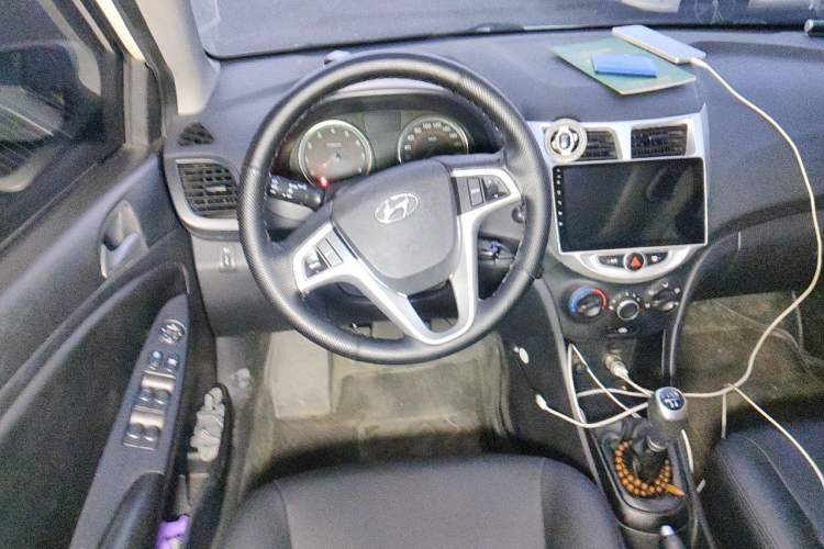 Used Hyundai Verna Ray 2014 1.4L Manual GLX Steering Wheel