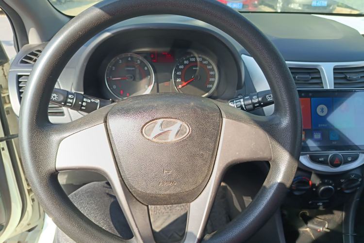 Used Hyundai Verna Ray 2014 1.4L Manual GLX Steering Wheel