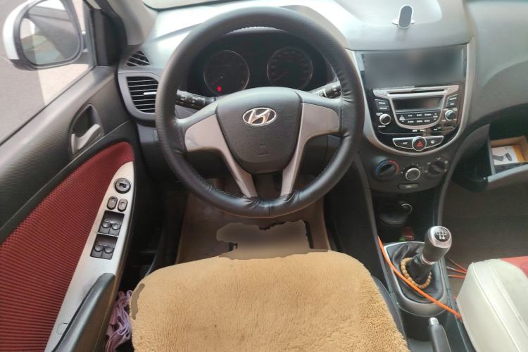Used Hyundai Verna Ray 2014 1.4L Manual GLX Steering Wheel