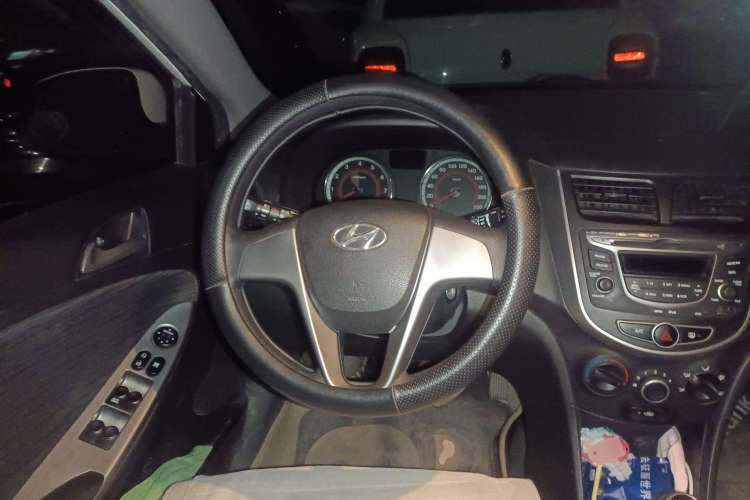 Used Hyundai Verna Ray 2014 1.4L Manual GLX Steering Wheel