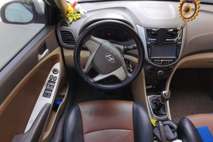 Used Hyundai Verna Ray 2014 1.4L Manual GLX Steering Wheel