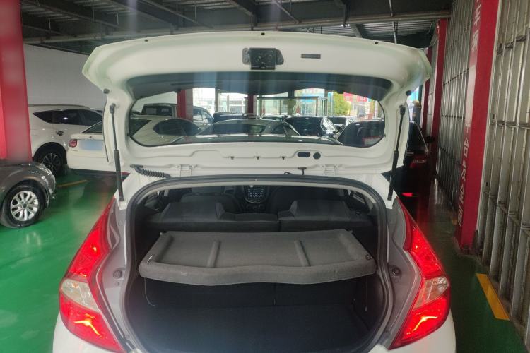 Used Hyundai Verna Ray 2014 1.4L Manual GLX Trunk