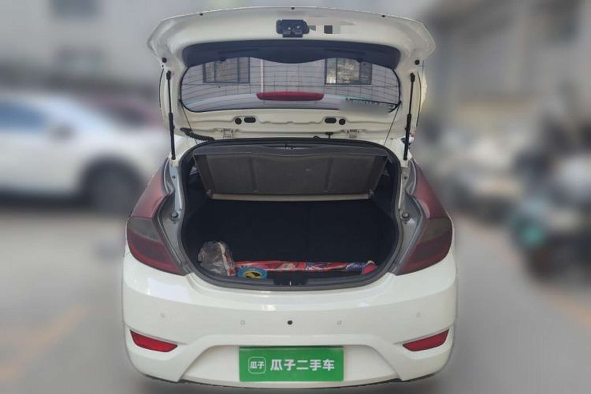Used Hyundai Verna Ray 2014 1.6L Automatic TOP Trunk