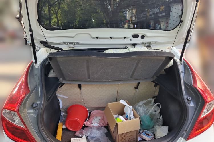 Used Hyundai Verna Ray 2014 1.4L Manual GLX Trunk