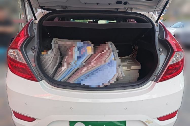 Used Hyundai Verna Ray 2014 1.4L Automatic GLX Trunk