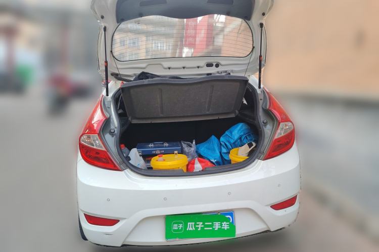 Used Hyundai Verna Ray 2014 1.4L Manual GLX Trunk