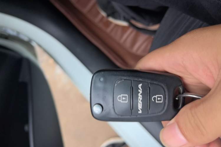 Used Hyundai Verna Ray 2014 1.4L Manual GLX Vehicle Key