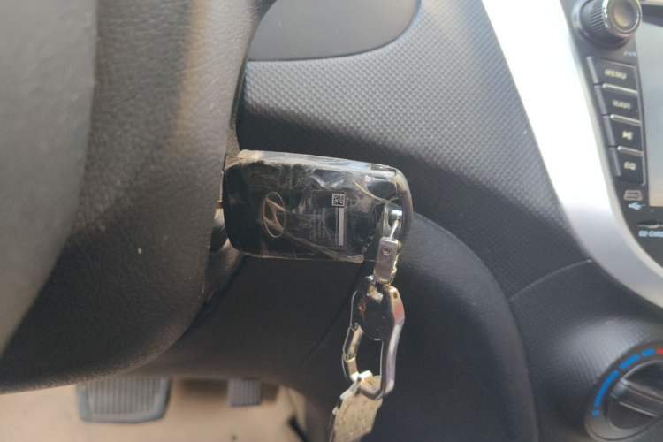 Used Hyundai Verna Ray 2014 1.4L Automatic GLX Vehicle Key