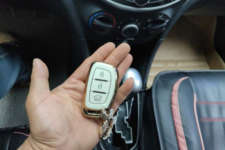 Used Hyundai Verna Ray 2014 1.6L Automatic TOP Vehicle Key