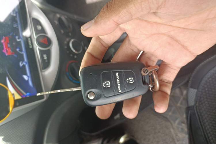 Used Hyundai Verna Ray 2014 1.4L Automatic GLX Vehicle Key