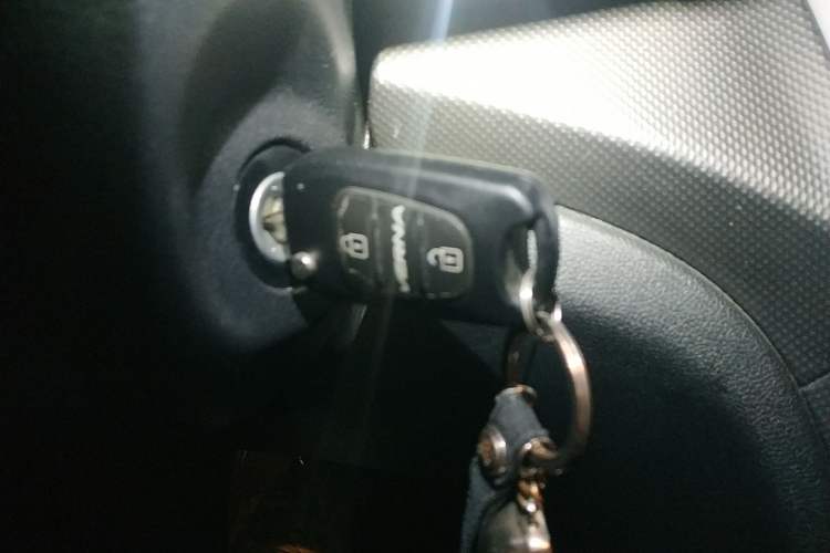 Used Hyundai Verna Ray 2014 1.4L Automatic GLX Vehicle Key