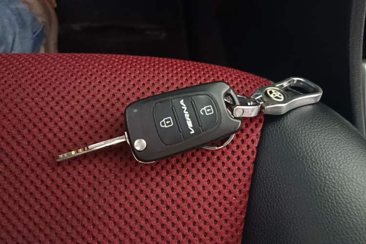 Used Hyundai Verna Ray 2014 1.4L Automatic GLX Vehicle Key