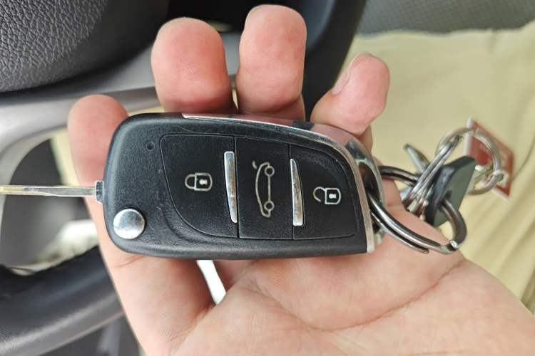 Used Hyundai Verna Ray 2014 1.4L Manual GLX Vehicle Key