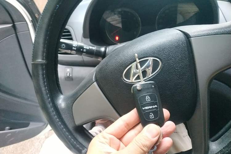 Used Hyundai Verna Ray 2014 1.4L Manual GLX Vehicle Key