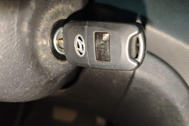Used Hyundai Verna Ray 2014 1.4L Automatic GLX Vehicle Key