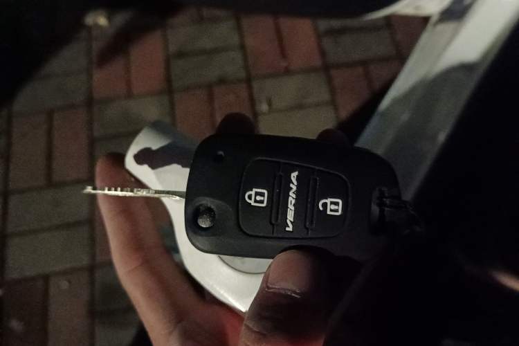 Used Hyundai Verna Ray 2014 1.4L Automatic GLX Vehicle Key