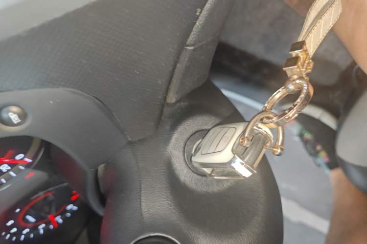 Used Hyundai Verna Ray 2014 1.4L Automatic GLX Vehicle Key