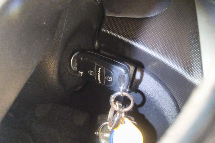 Used Hyundai Verna Ray 2014 1.4L Manual GLX Vehicle Key