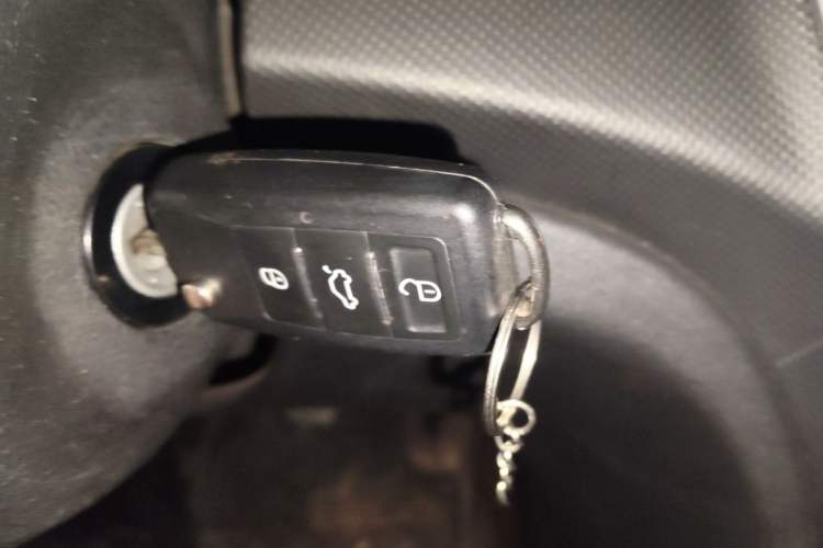 Used Hyundai Verna Ray 2014 1.4L Manual GLX Vehicle Key