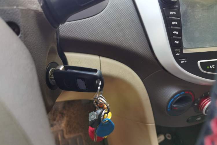 Used Hyundai Verna Ray 2014 1.4L Manual GLX Vehicle Key