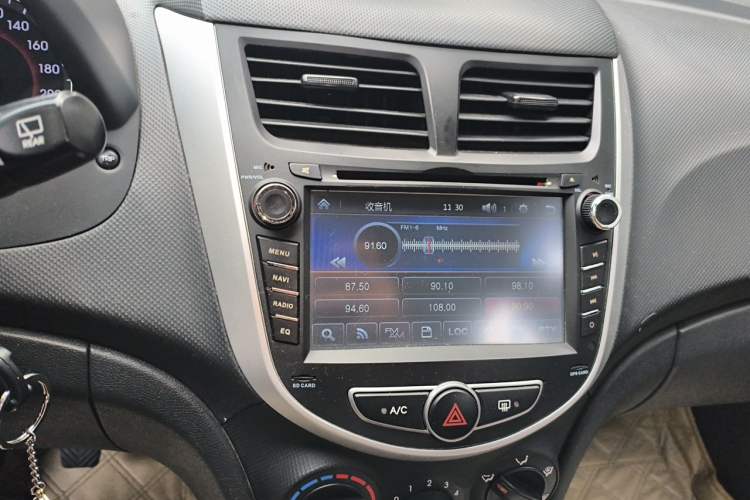 Used Hyundai Verna Ray 2014 1.4L Manual GLX Audio And AC Panel