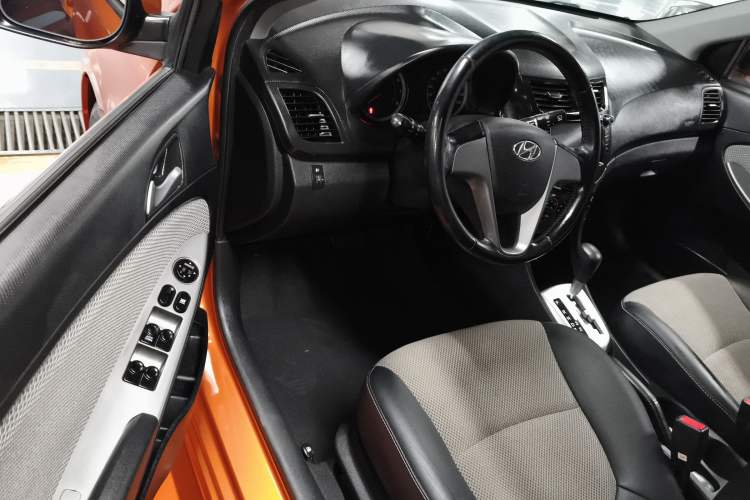 Used Hyundai Verna Ray 2014 1.4L Automatic GLX Driver Seat