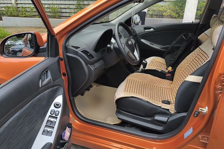 Used Hyundai Verna Ray 2014 1.4L Manual GLX Driver Seat
