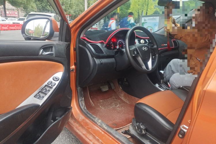 Used Hyundai Verna Ray 2014 1.6L Automatic TOP Driver Seat